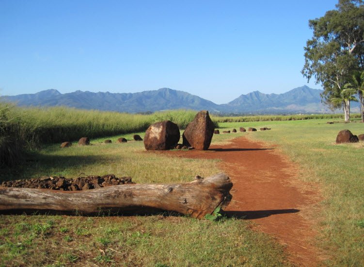 Kūkaniloko Birthstones State Monument, Hawaii, USA